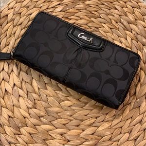 Authentic Coach Wallet